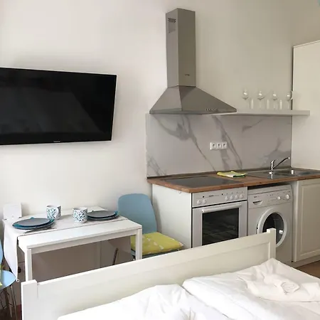 Cimburkova 9 * Praga